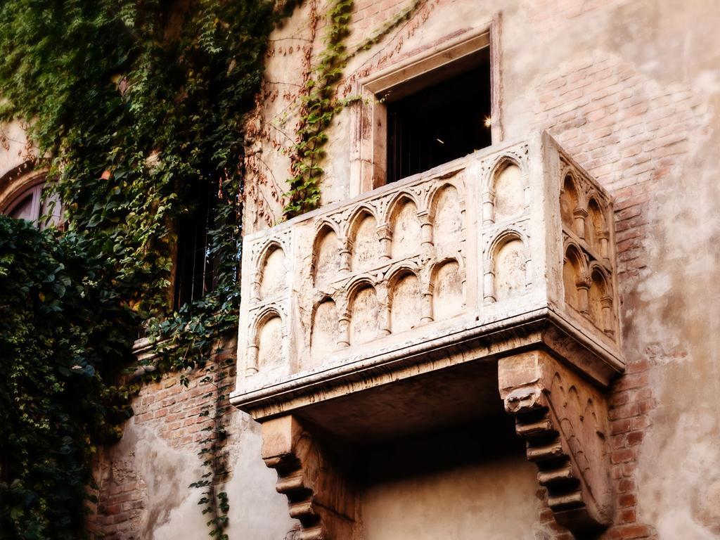 B&B Poesia Verona Exteriör bild